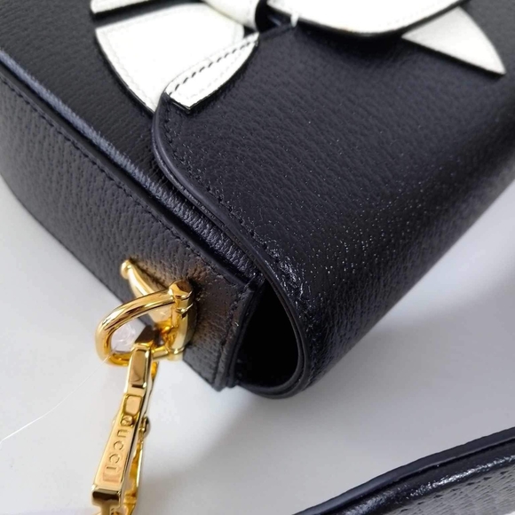 Gucci bag collab with adidas - Picture 12 of 16